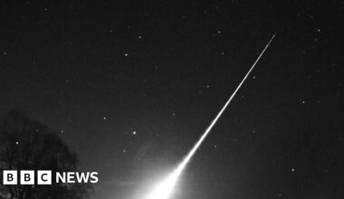 Experts confirm fireball across England as meteor - BBC