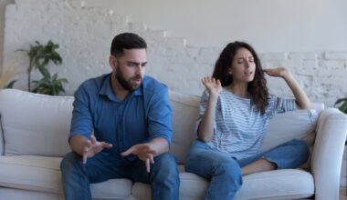 Wife Says Husband Spends Freely But Blocks Her — 'My Luxury Is Electricity And Water,' As Dave Ramsey Warns, 'You Won't Have A Wife Long'