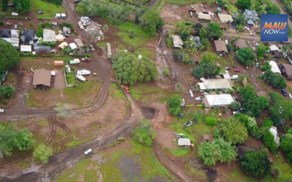 UH: 2 trillion gallons of water trigger historic flooding in Hawaiʻi : Maui Now