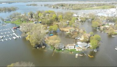 Water levels begin to drop in Lake and McHenry counties along Fox River, Chain O' Lakes; water levels remain high