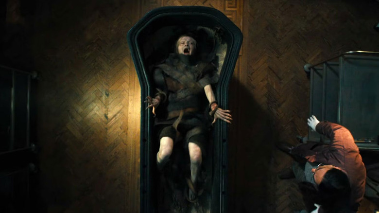 Katie wakes up screaming in Lee Cronin's The Mummy