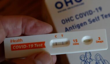 A new COVID-19 variant called "Cicada" is spreading. Here's what to know.