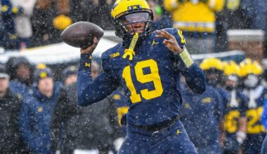 Expert predicts Michigan Football to flip 4-star QB from Big Ten rival