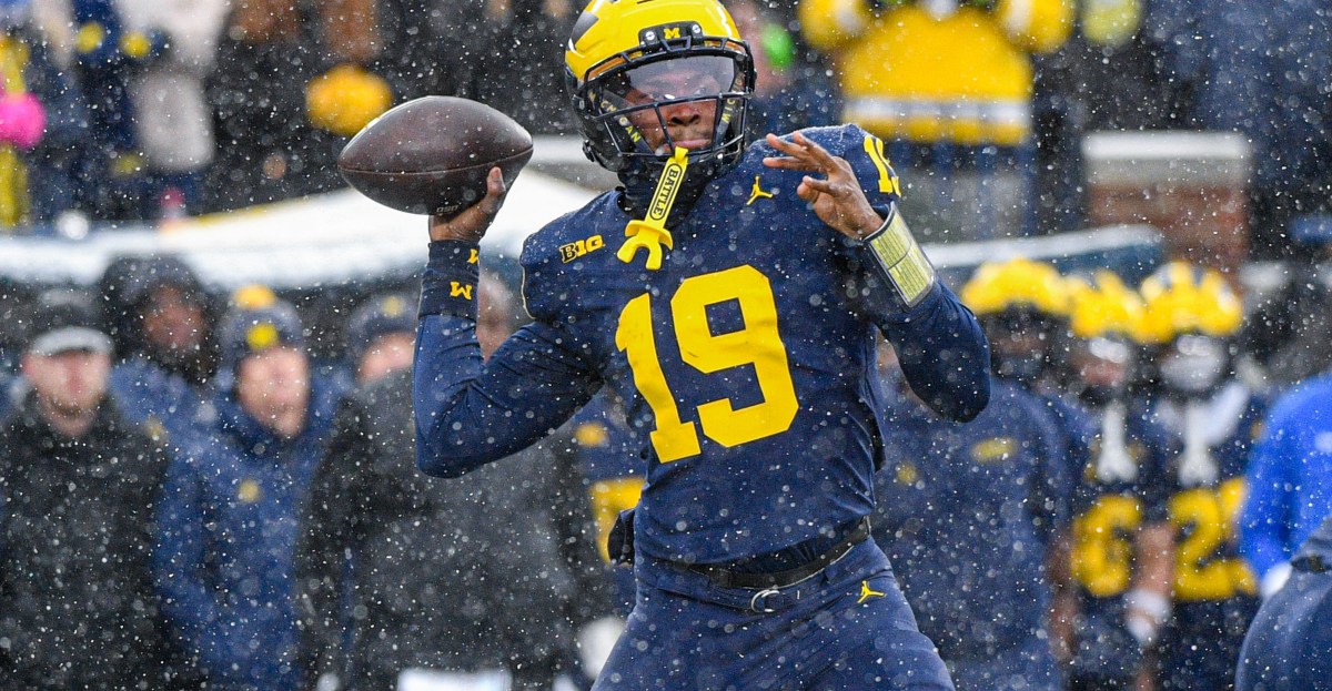 Expert predicts Michigan Football to flip 4-star QB from Big Ten rival