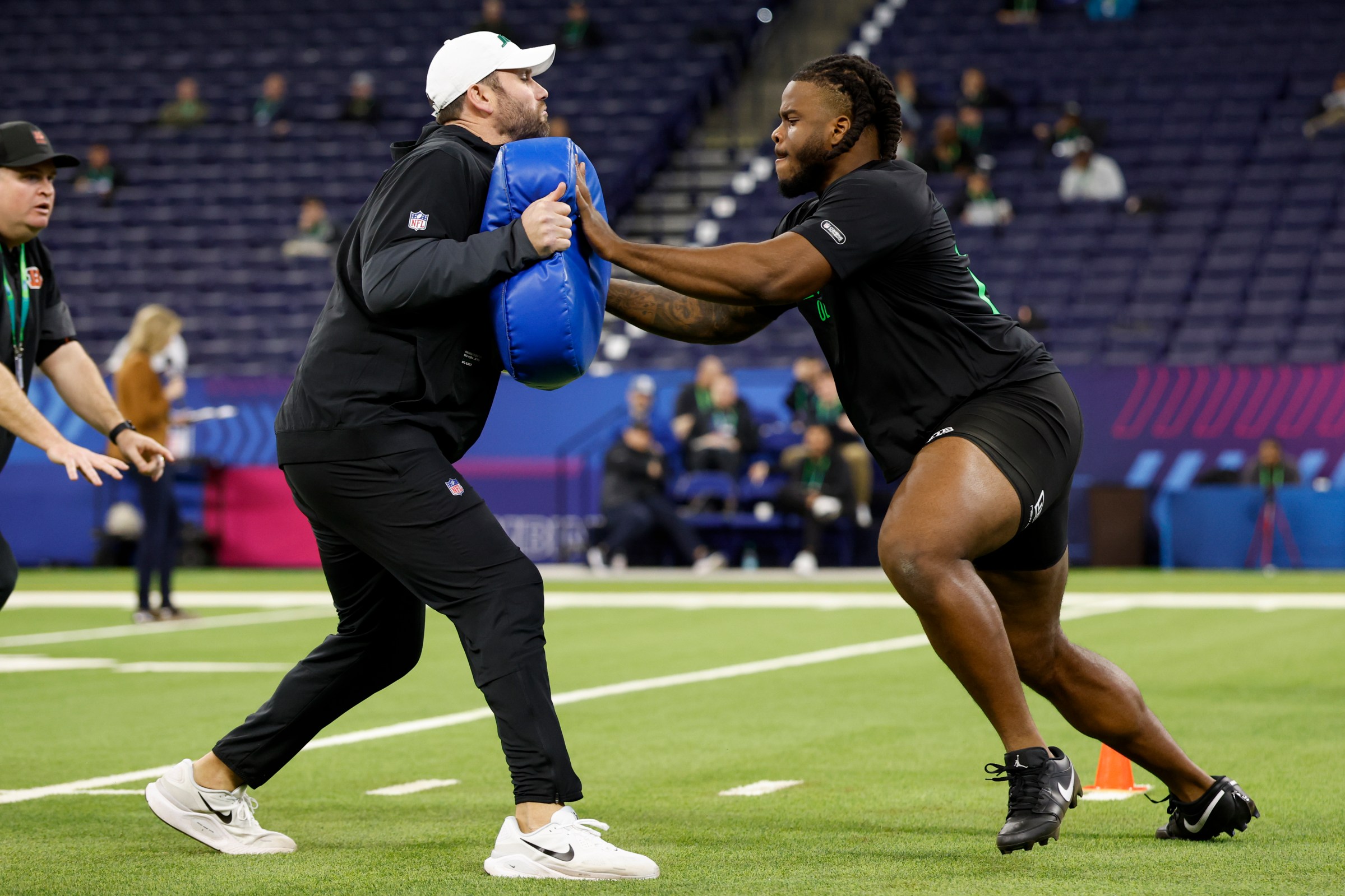 INDIANAPOLIS, INDIANA - MARCH 1: Max Iheanachor #OL29 of Arizona State participates in a drill during the 2026 NFL Scouting Combine at Lucas Oil Stadium on March 1, 2026 in Indianapolis, Indiana. (Photo by Lauren Leigh Bacho/Getty Images)