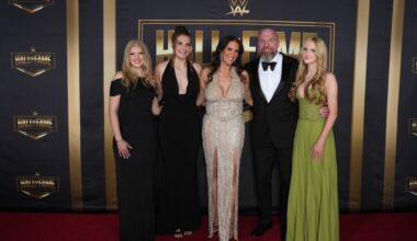 Stephanie McMahon’s daughters induct her into WWE HoF; Vince cheered