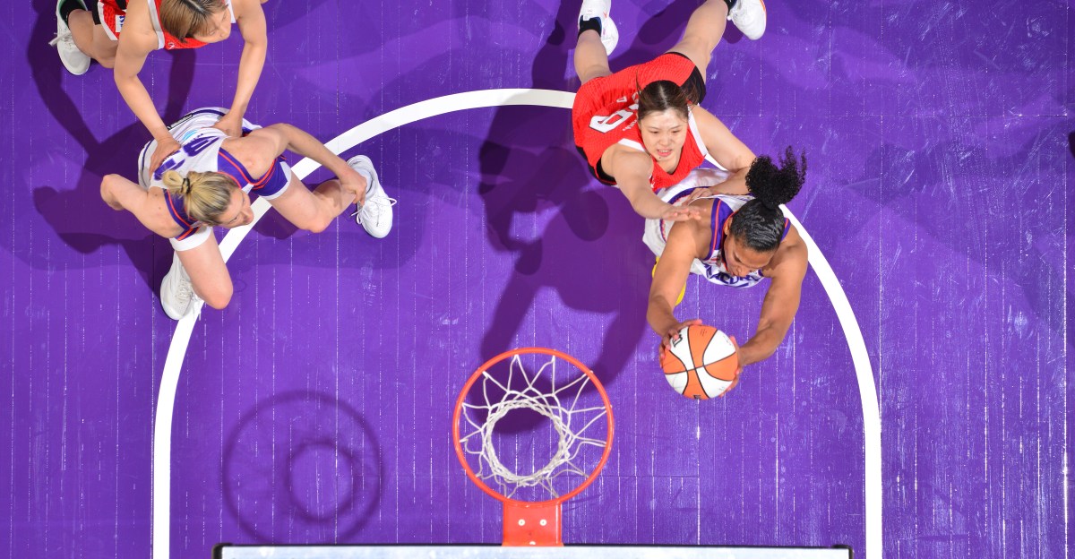 MM 4.30: Alyssa Thomas, Phoenix Mercury demolish Japanese national team