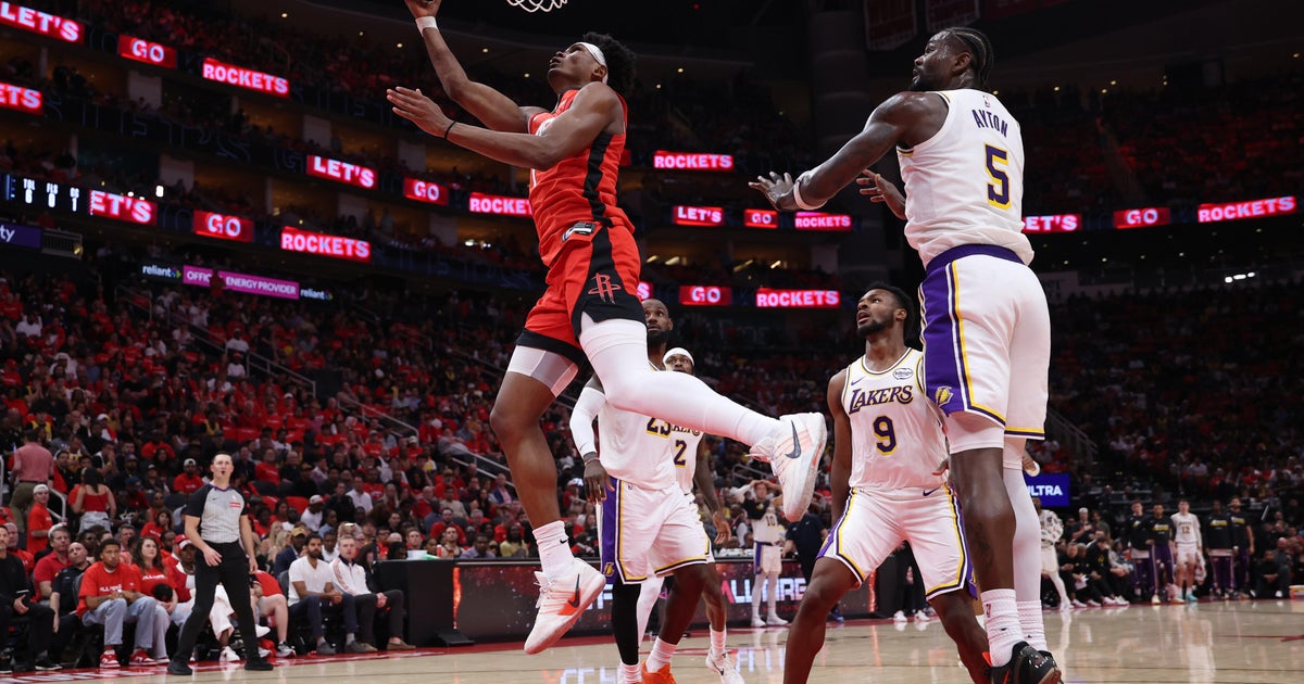Amen Thompson sparks Rockets' 115-96 rout to stave off elimination against Lakers