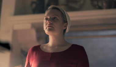 Elisabeth Moss Reprises 'Handmaid's Tale' Role In 'The Testaments'