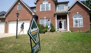 Fannie Mae, Freddie Mac to allow credit scores, including rent, utilities
