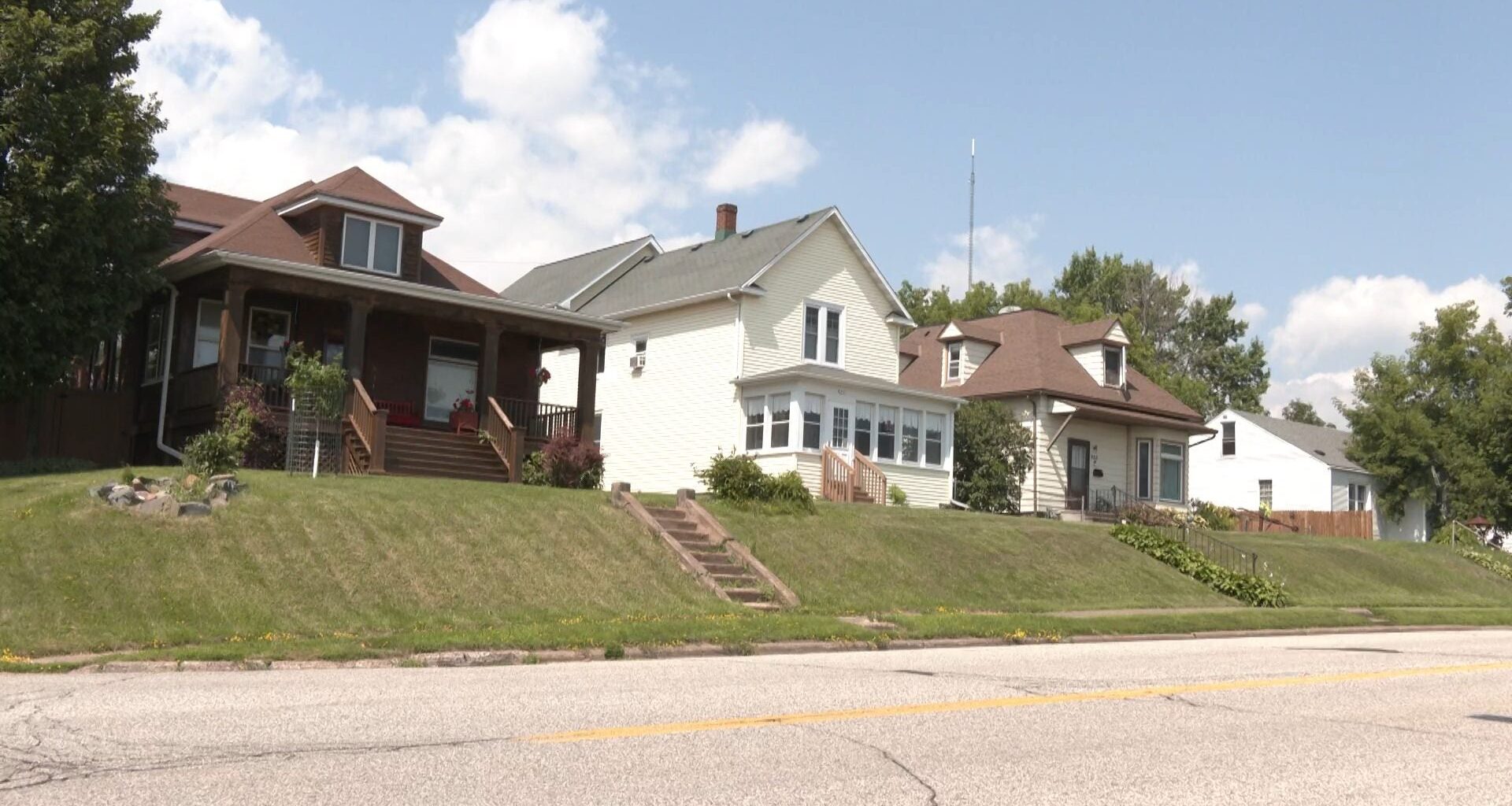 Mortgage rates drop nationally, but stall in Duluth