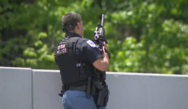 Murder suspect on the run after officer-involved shooting in Cobb County – WSB-TV Channel 2