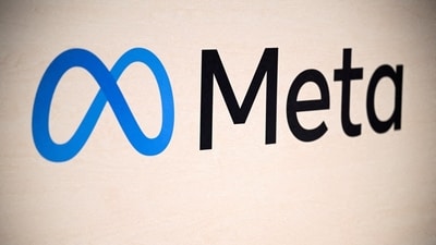 Meta offered base salaries of up to $450,000 (around  ₹4.18 crore) to software engineers in 2025.