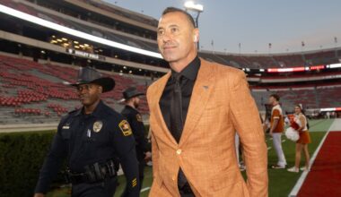 Texas hosting two top-10 prospects on Thursday