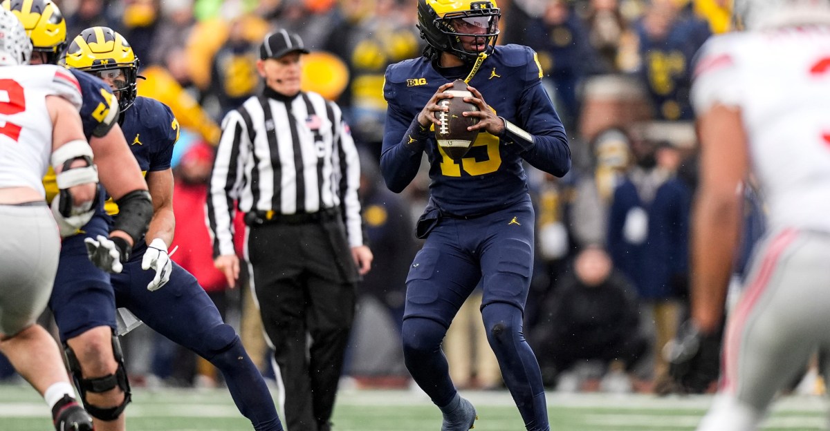 Recruiting Roundup: New QB target visiting Michigan Football this weekend