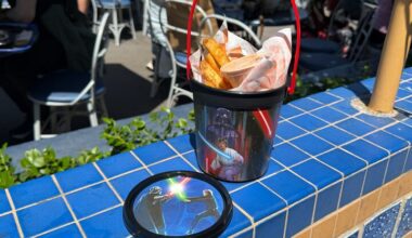 Galactic Star Wars Souvenir Bucket with Tavern Fries