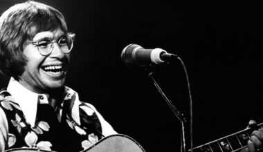 John Denver’s First No. 1 Hit Came From One Woman’s Heartbreaking Tragedy
