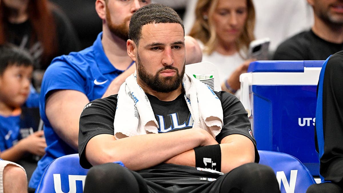 Klay Thompson of the Dallas Mavericks