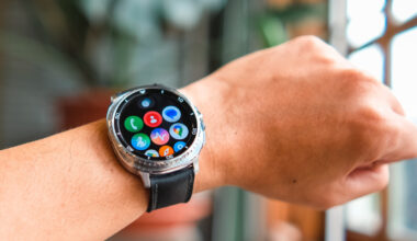 Samsung Galaxy Watches Finally Have A Feature That Apple Has Had For A While
