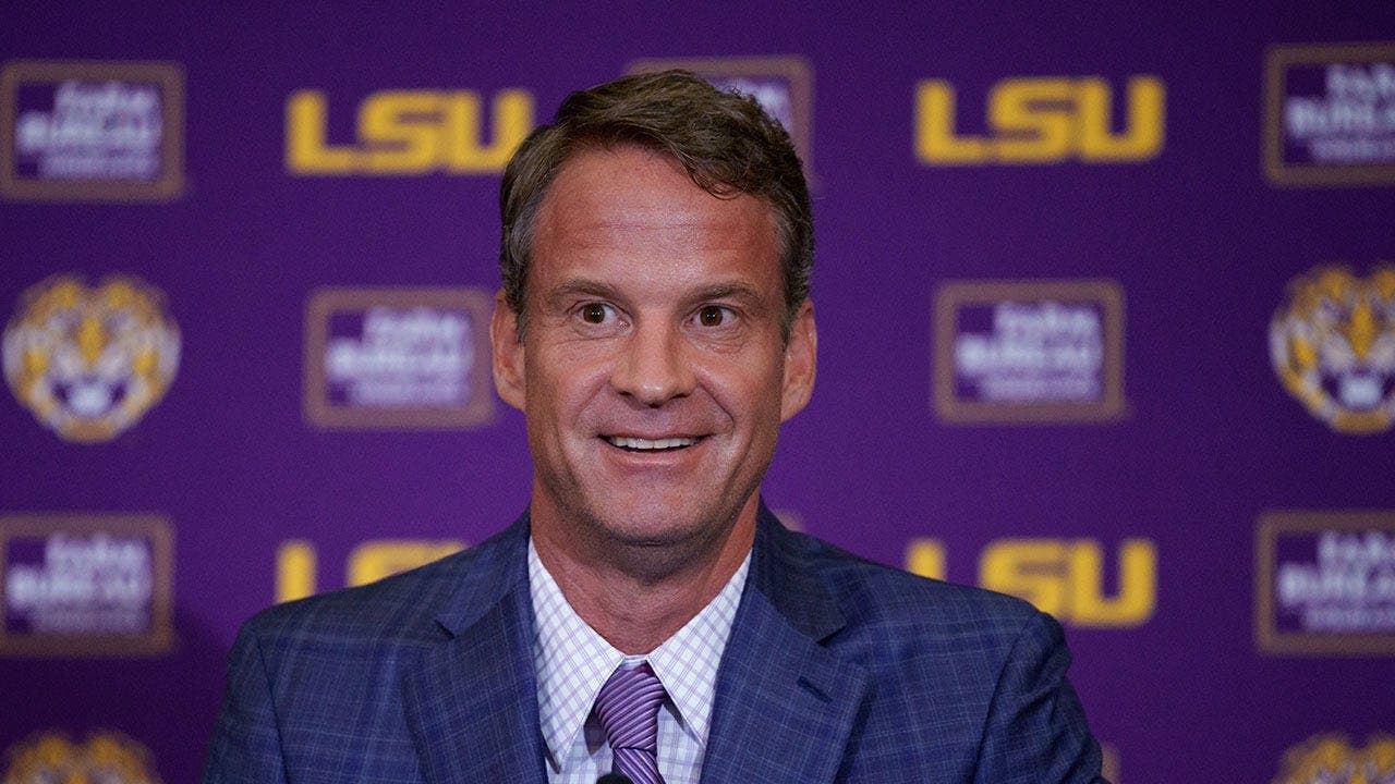 Lane Kiffin fails miserably while trying to troll two former teams he walked out on