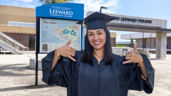 Kikila in front of Leeward Community College