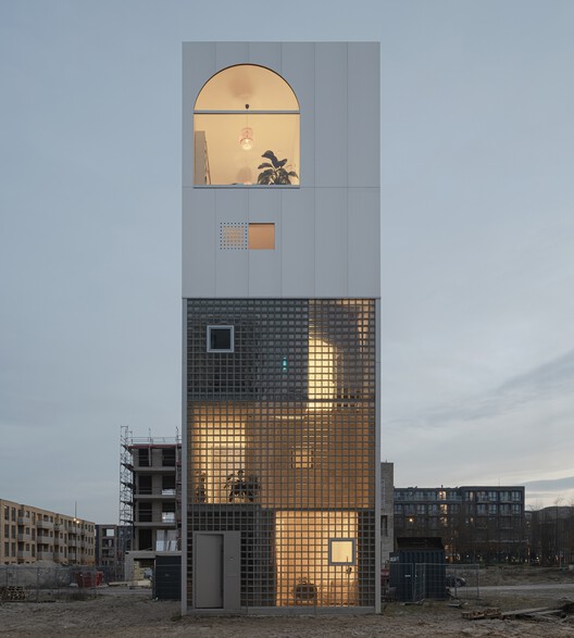 Light House / Studioninedots - Exterior Photography, Concrete