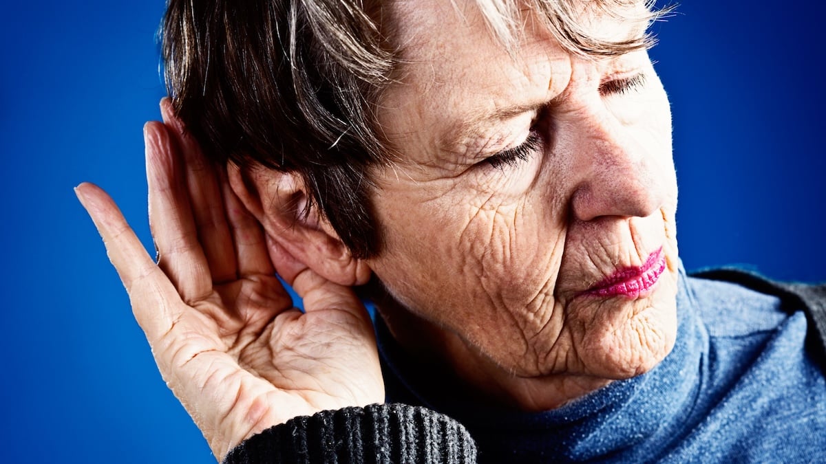Does Closing Your Eyes Help You Hear? A Surprising Study Has The Answer : ScienceAlert