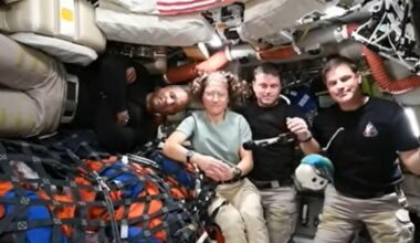Artemis II crew members send heartwarming messages to family before splashdown