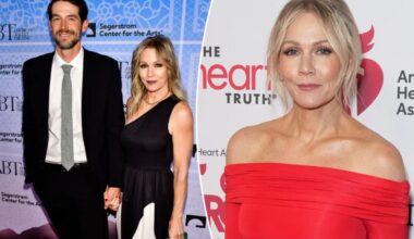 Jennie Garth's daughter found her slashing herself amid marriage split