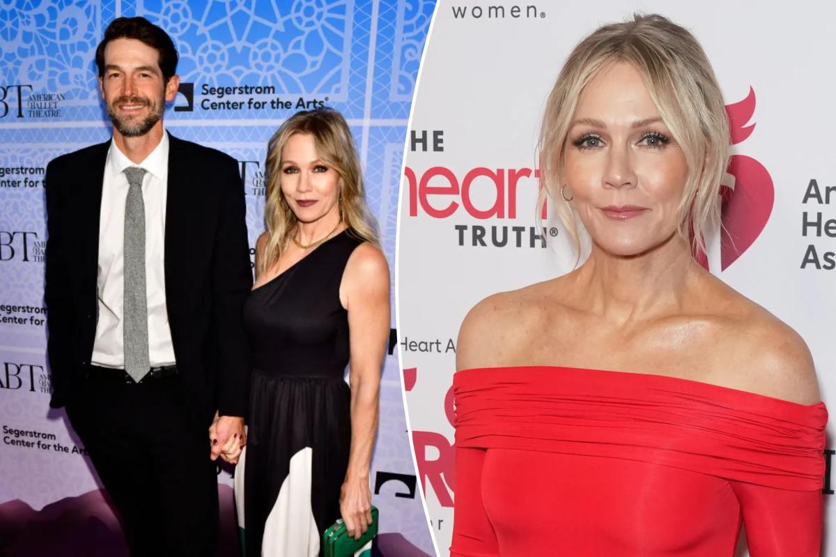 Jennie Garth's daughter found her slashing herself amid marriage split