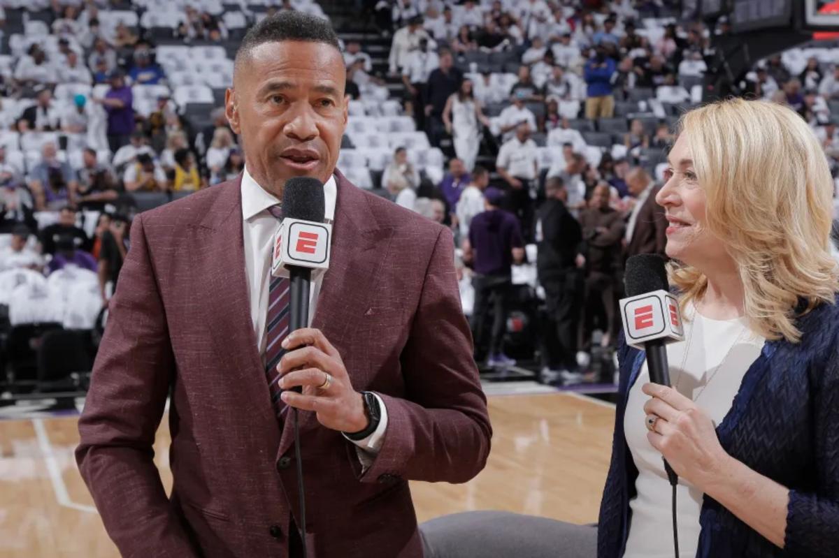 Longtime ESPN NBA voice splitting with network before playoffs