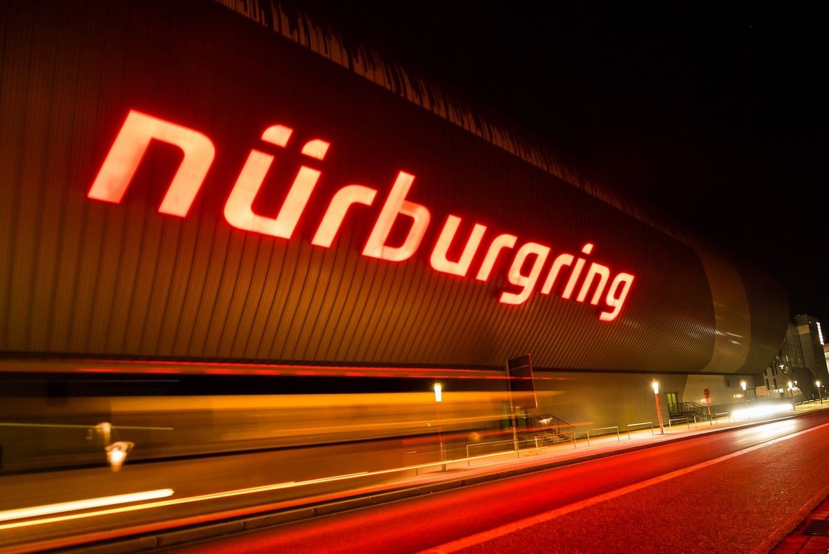 Driver dies after multi-car ADAC 24h Nürburgring Qualifiers crash