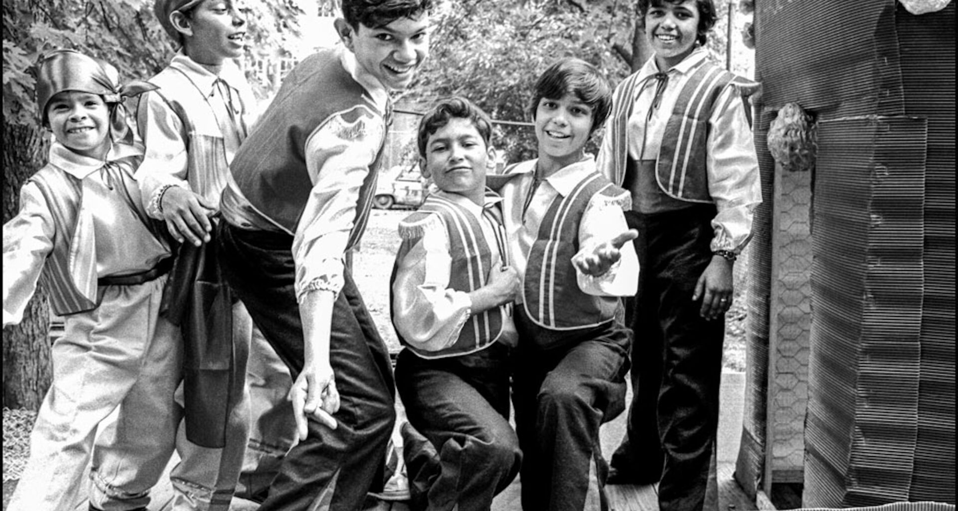 Photographer Unveils Photos Of CPS Students In The '70s — Are You In Them?