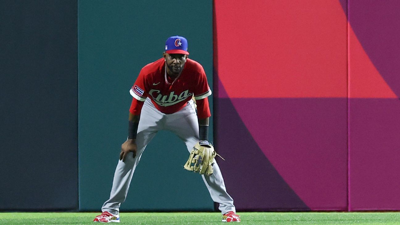 Ex-MLB player Alexei Ramírez tested positive for steroids at WBC