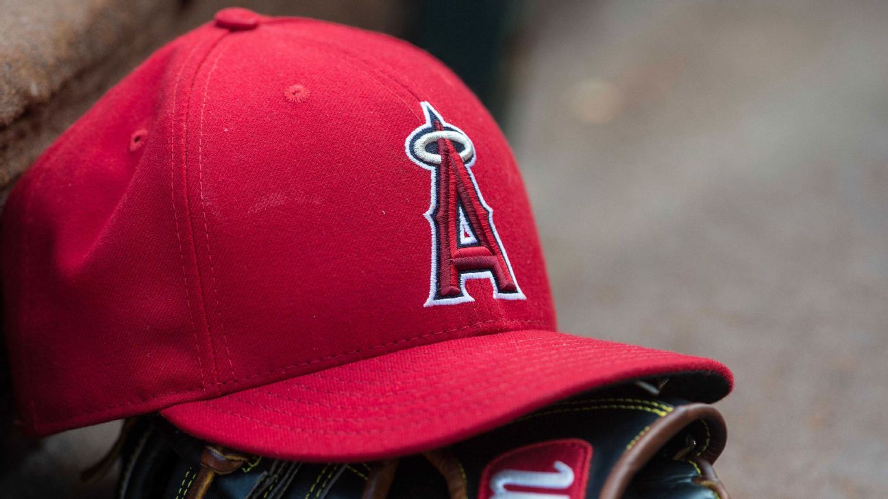 Angels rookie George Klassen leaves start with finger injury