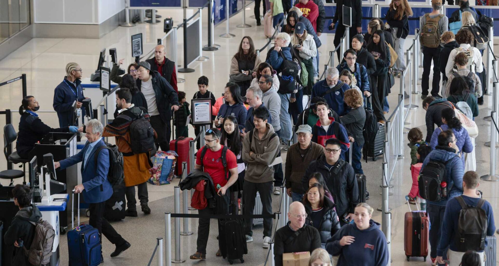 The Federal Aviation Administration on Tuesday imposed new safety restrictions on landings at San Francisco International Airport, a move expected to reduce the number of flights that can arrive per hour, increasing the risk of delays for travelers.