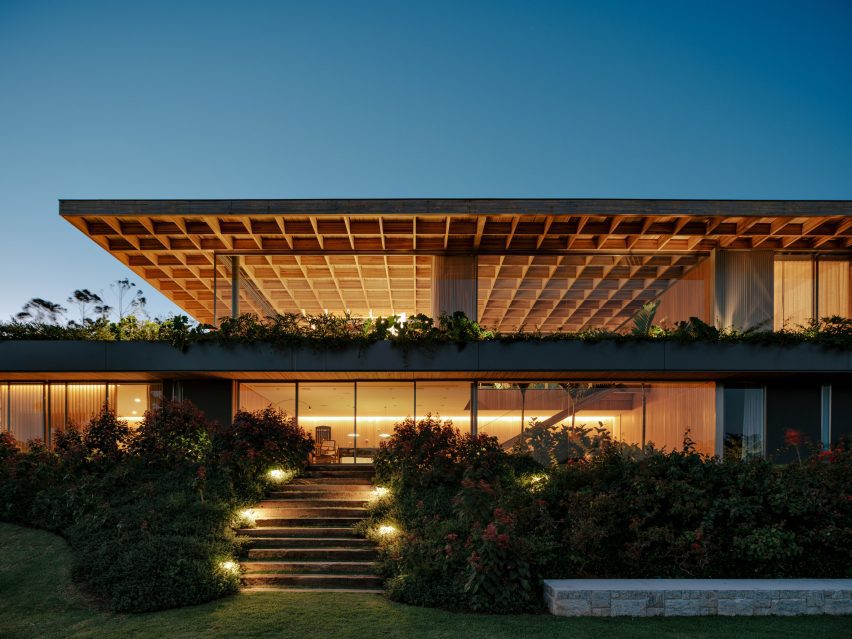 Exterior view of Casa Colmeia