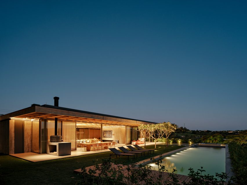 External terrace at Brazilian home by Sabella Arquitetura