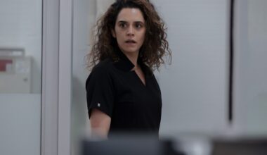 Sepideh Moafi Reflects On Dr. Al-Hashimi's Struggles On 'The Pitt'