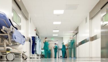 Hartford-Area Hospital Earns National Honors for Orthopedics, Prostate Surgery