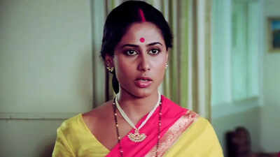 Smita Patil wanted to go as a 'suhagan' when she died, Amitabh Bachchan and others were present at her funeral: 'I cried and did her make-up'