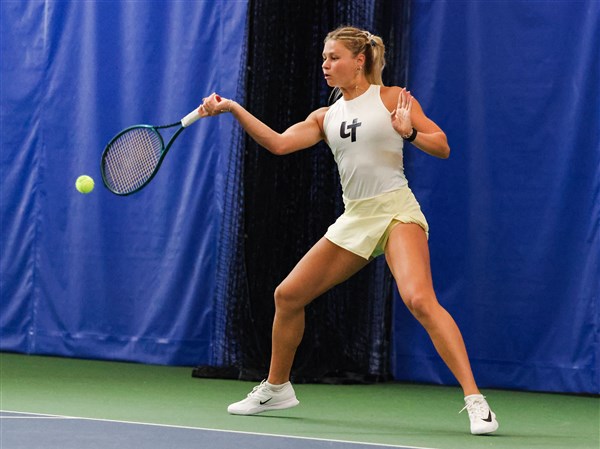 Toledo women's tennis earns resilient win over Bowling Green ahead of MAC tournament