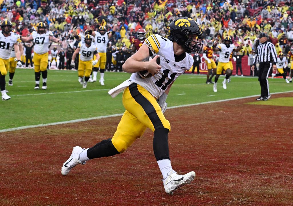 Dolphins sign QB Mark Gronowski among undrafted rookies