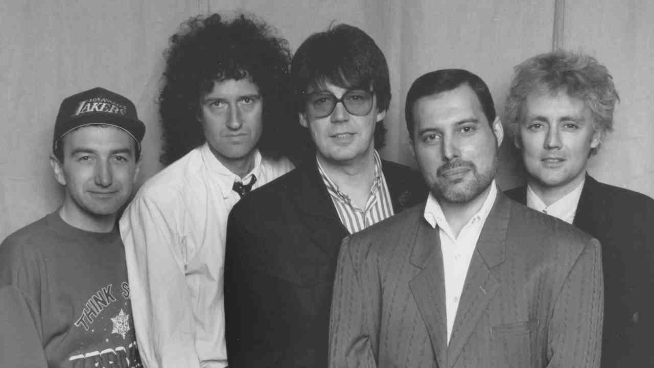 Queen and DJ Mike Reed at the 1989 Brit Awards