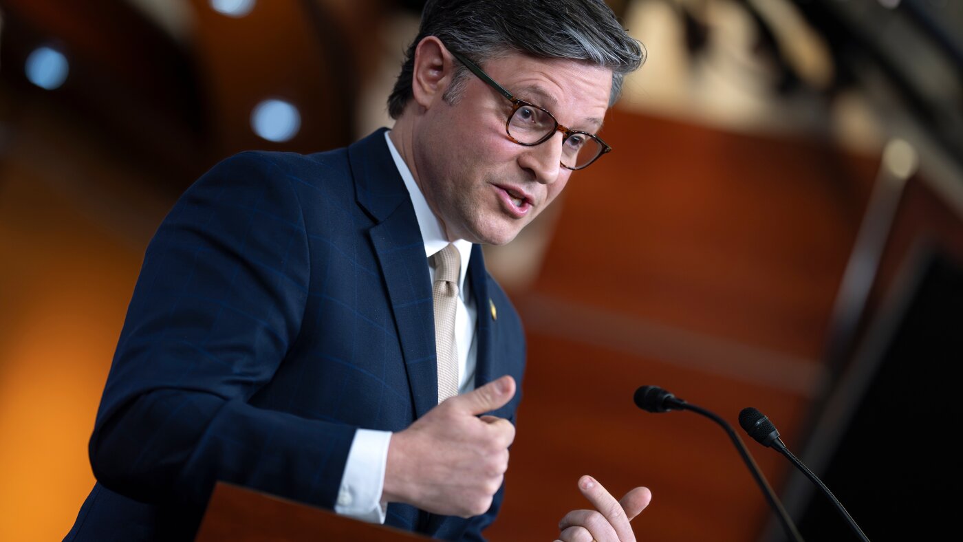 After 2 failed votes, Mike Johnson unveils new plan to extend key U.S. spy powers : NPR