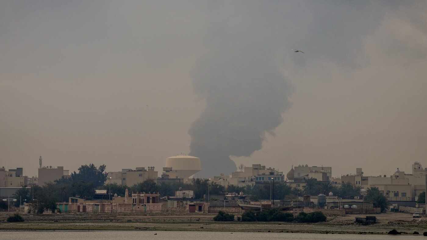 Evacuation of U.S. troops from Mideast base sends community groups scrambling to help : NPR