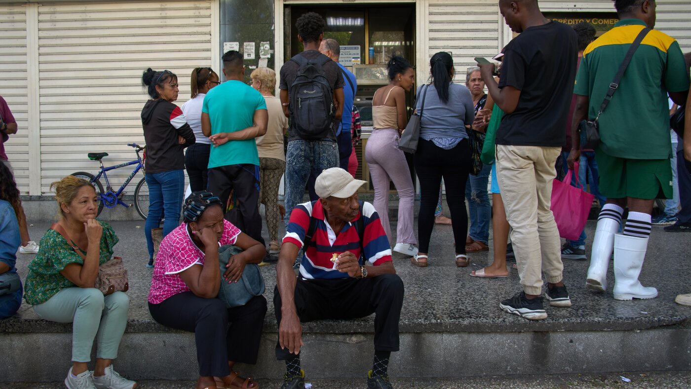 Cuba releasing 2,010 prisoners as the US pressures the island's government : NPR