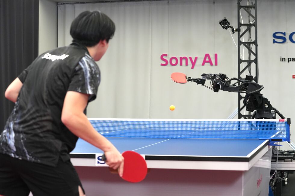 A robot Sony built with AI is defeating human pros at table tennis