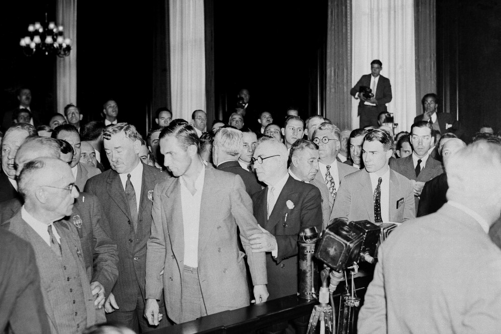 Attempt to ban cameras in Charlie Kirk killing case reignites debate