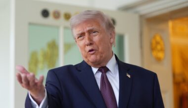 Trump heads to Las Vegas, a push to focus on the economy